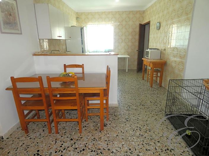 Image No.4-7 Bed Property for sale