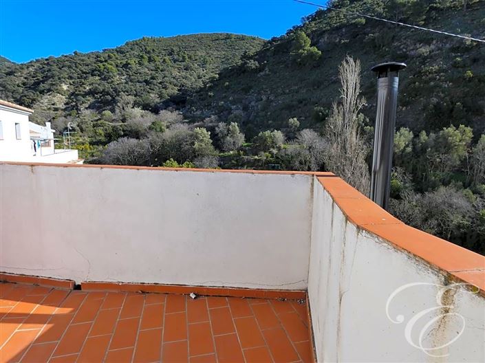 Image No.14-5 Bed Property for sale