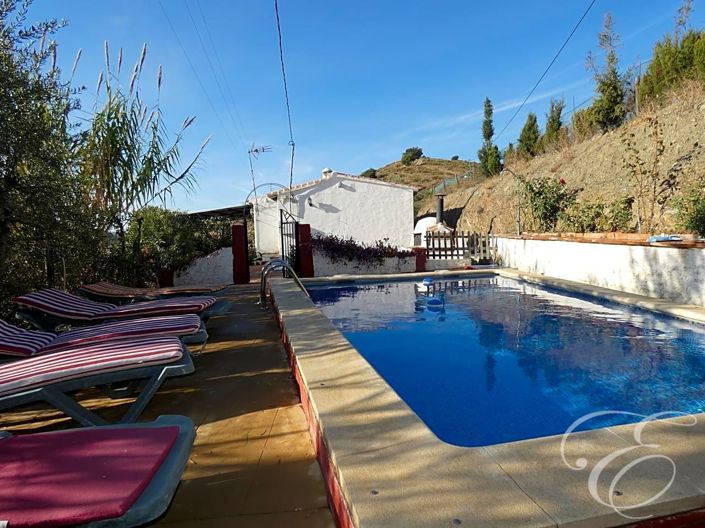 Image No.11-3 Bed Property for sale