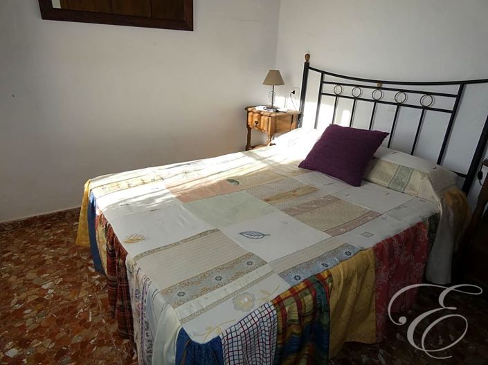 Image No.6-3 Bed Property for sale