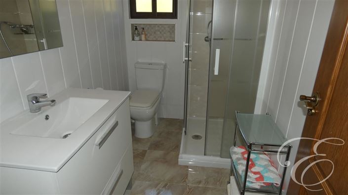 Image No.11-4 Bed Property for sale