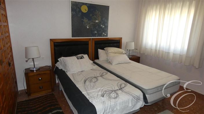 Image No.8-4 Bed Property for sale