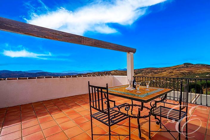 Image No.23-4 Bed Property for sale