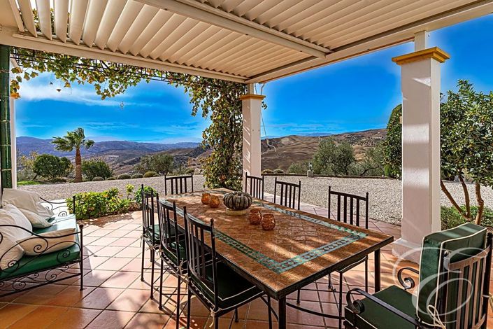 Image No.25-4 Bed Property for sale