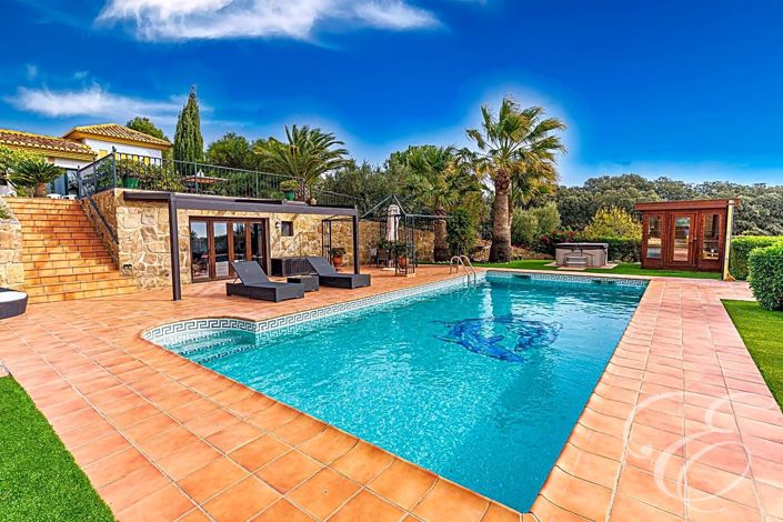 Image No.3-4 Bed Property for sale