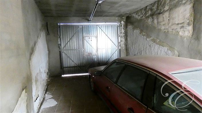 Image No.12-3 Bed Property for sale