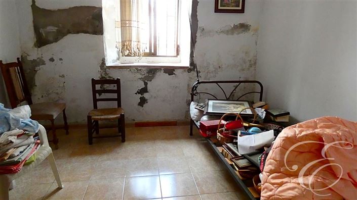 Image No.4-3 Bed Property for sale