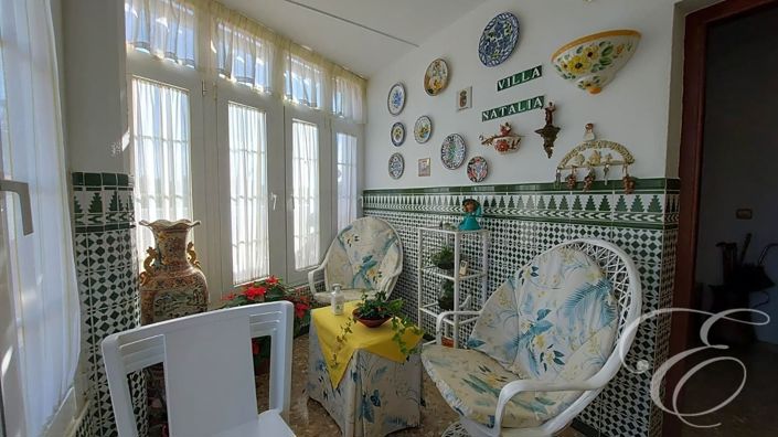 Image No.22-5 Bed Property for sale