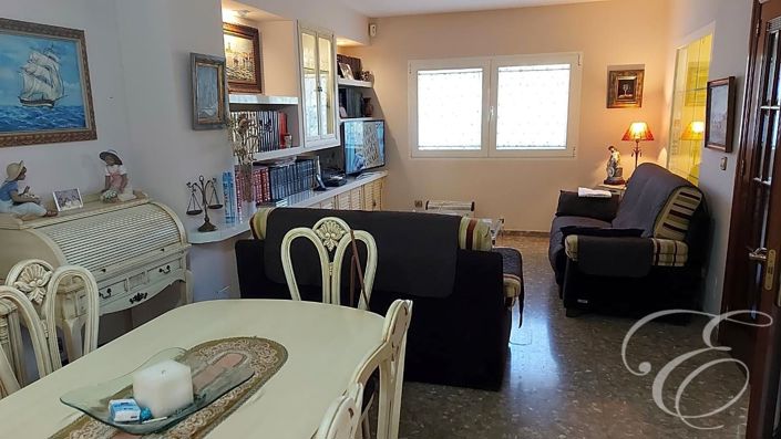 Image No.8-5 Bed Property for sale