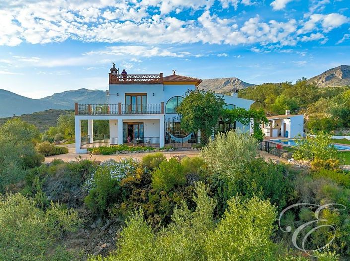 Image No.21-4 Bed Property for sale