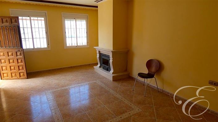 Image No.16-3 Bed Property for sale