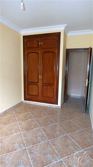 Image No.19-3 Bed Property for sale