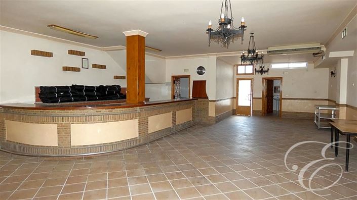 Image No.4-3 Bed Property for sale