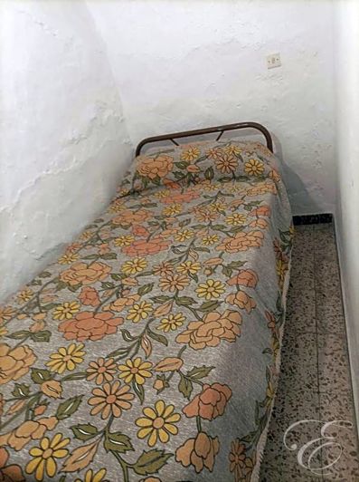 Image No.9-6 Bed Property for sale