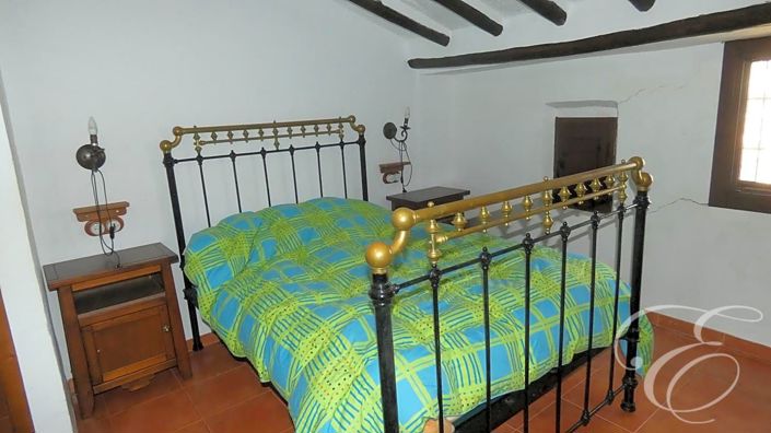 Image No.14-10 Bed Property for sale