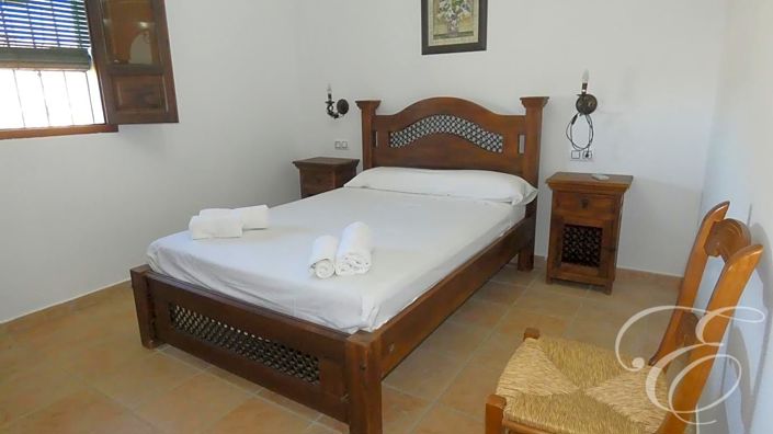 Image No.7-10 Bed Property for sale