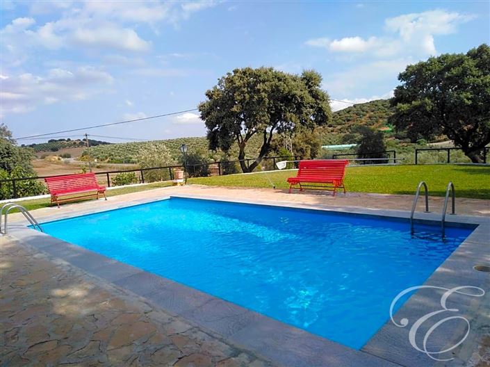 Image No.2-Propriété de 11 chambres à vendre à Archidona