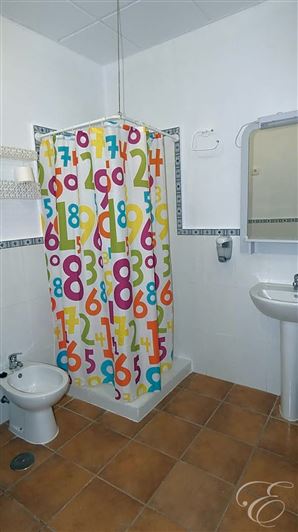 Image No.32-Propriété de 11 chambres à vendre à Archidona