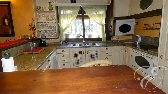 Image No.9-Propriété de 5 chambres à vendre à Archidona