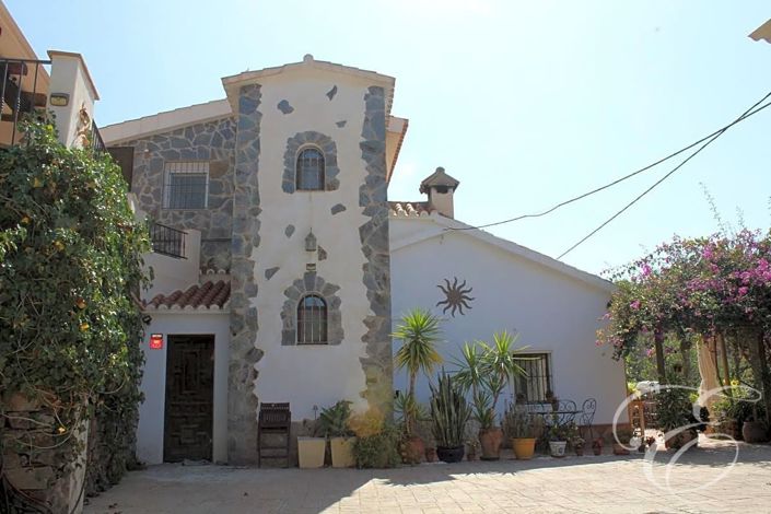 Image No.1-Propriété de 4 chambres à vendre à Torrox