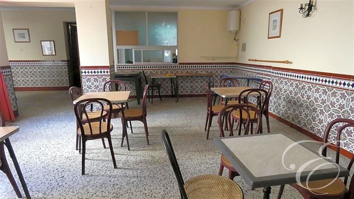 Image No.6-14 Bed Property for sale