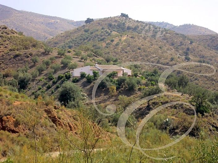 Image No.3-3 Bed Property for sale