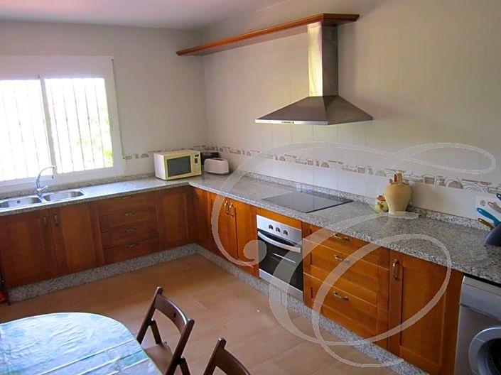 Image No.9-3 Bed Property for sale