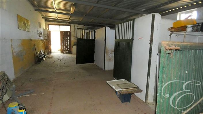 Image No.27-6 Bed Property for sale