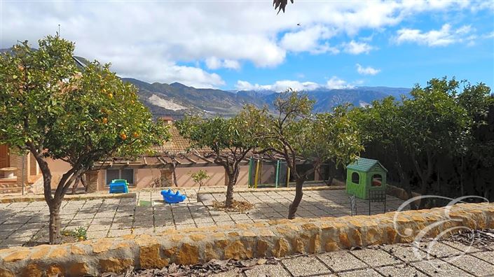 Image No.26-7 Bed Property for sale