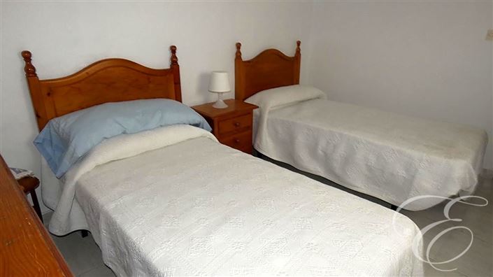 Image No.13-5 Bed Property for sale