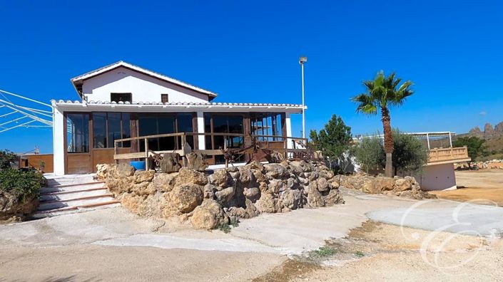 Image No.1-Propriété de 4 chambres à vendre à Loja