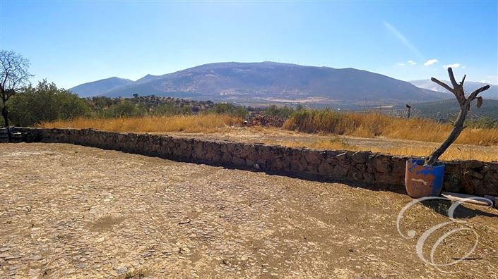 Image No.18-4 Bed Property for sale