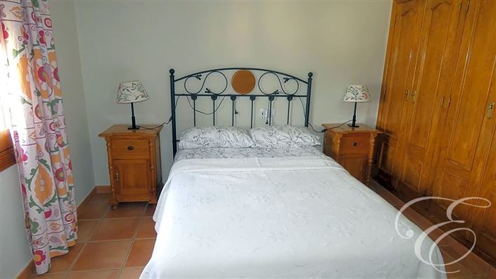 Image No.15-Propriété de 6 chambres à vendre à Iznájar