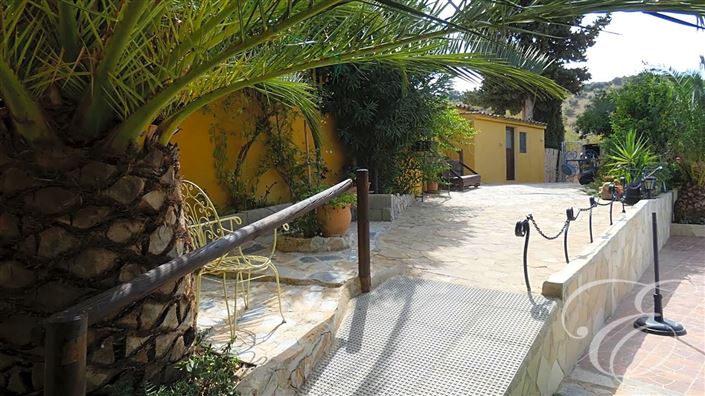 Image No.4-Propriété de 6 chambres à vendre à Iznájar