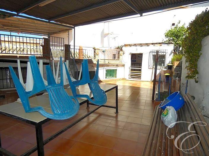 Image No.11-3 Bed Property for sale