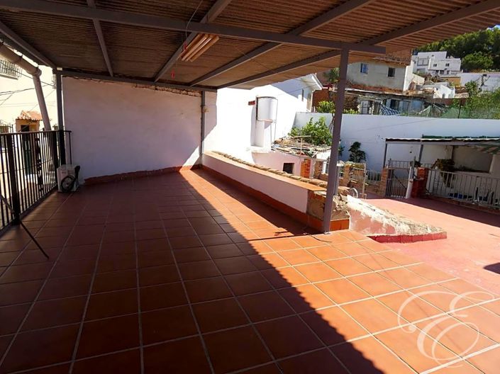 Image No.13-3 Bed Property for sale