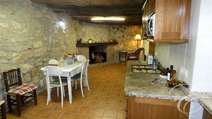 Image No.4-5 Bed Property for sale