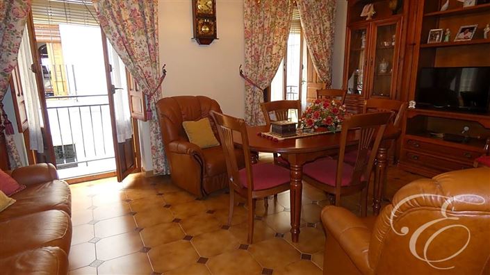 Image No.11-4 Bed Property for sale