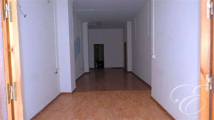 Image No.3-4 Bed Property for sale