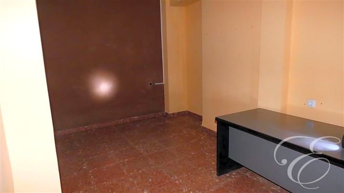 Image No.5-4 Bed Property for sale