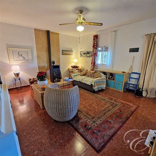 Image No.8-3 Bed Property for sale