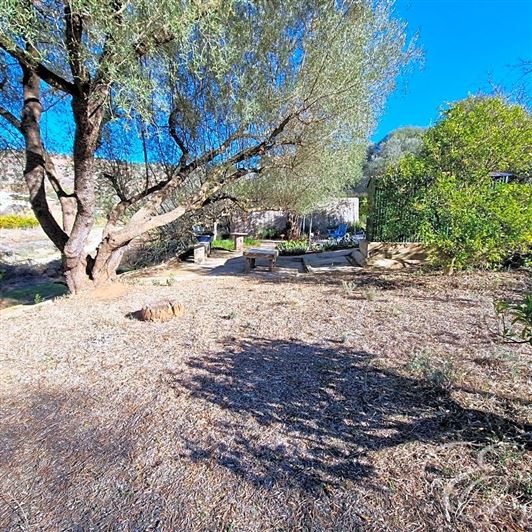 Image No.6-3 Bed Property for sale