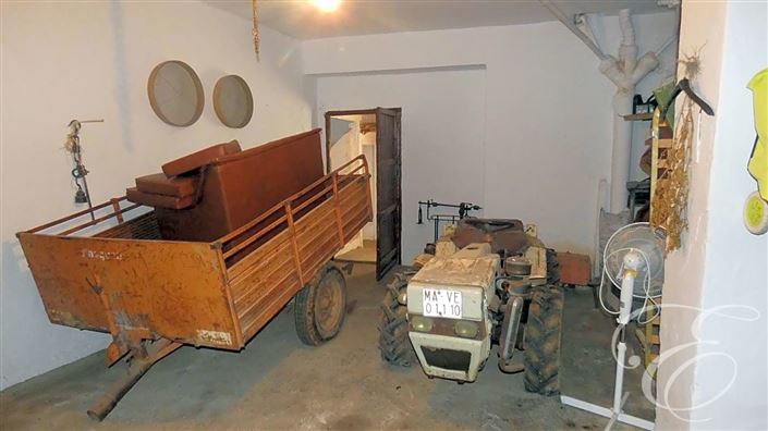 Image No.16-3 Bed Property for sale