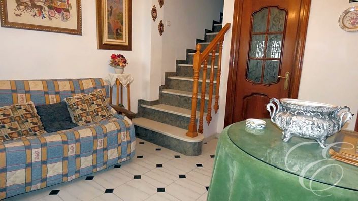 Image No.4-3 Bed Property for sale