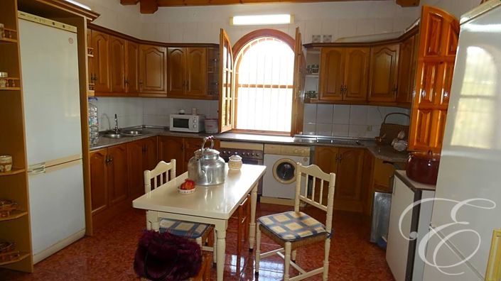 Image No.8-Propriété de 4 chambres à vendre à Periana