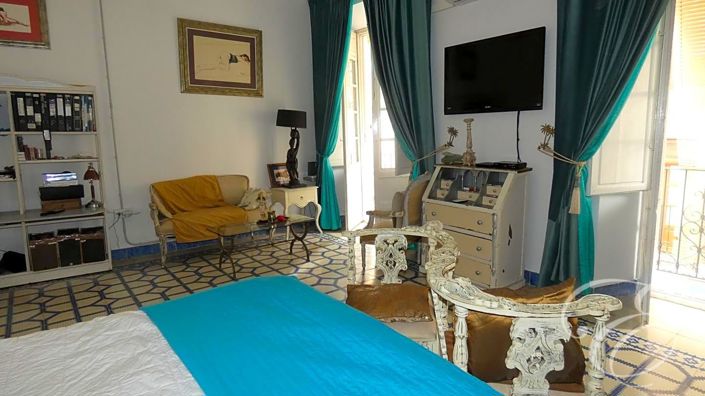 Image No.13-7 Bed Property for sale