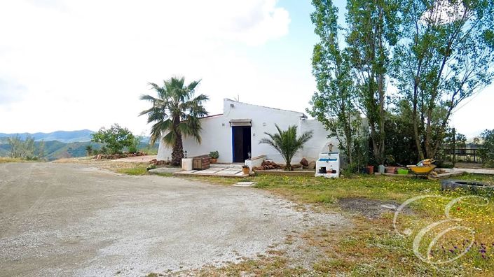 Image No.13-2 Bed Property for sale