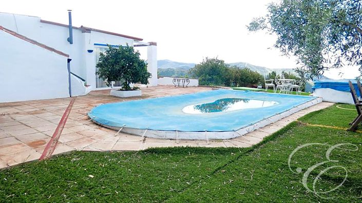 Image No.18-2 Bed Property for sale