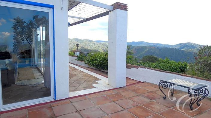 Image No.3-2 Bed Property for sale