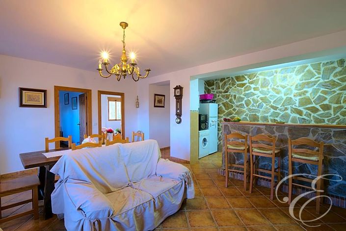 Image No.5-4 Bed Property for sale